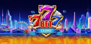 888spo live casino VIP room တွင် Blackjack ကစားသမားများ dealer နှင့် မျက်နှာချင်းဆိုင် ကစားနေသည့် မြင်ကွင်း